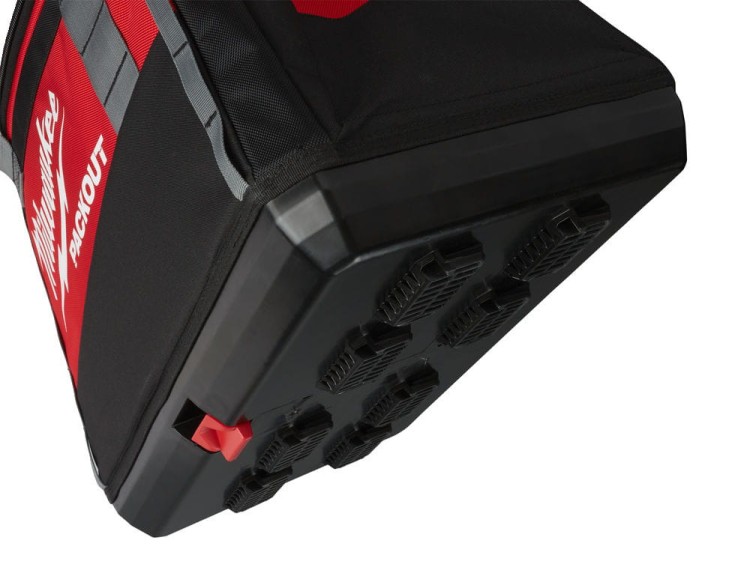 MILWAUKEE 49324710672.jpg