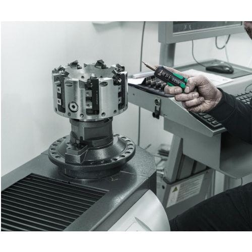 05bffe4ec1a45517e3d1483926649a4e